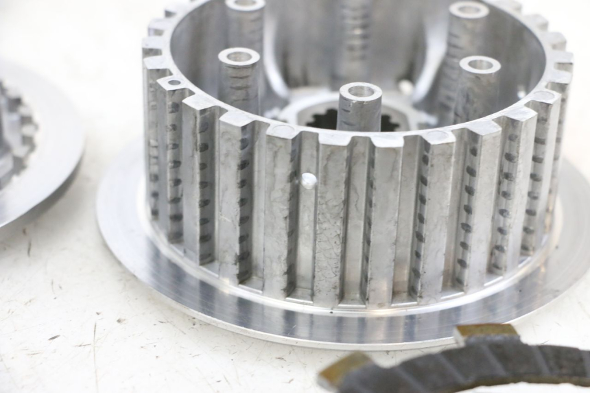 photo de EMBRAGUE YAMAHA TDM ABS 900 (2002 - 2014) - Ángulo de visión alternativo