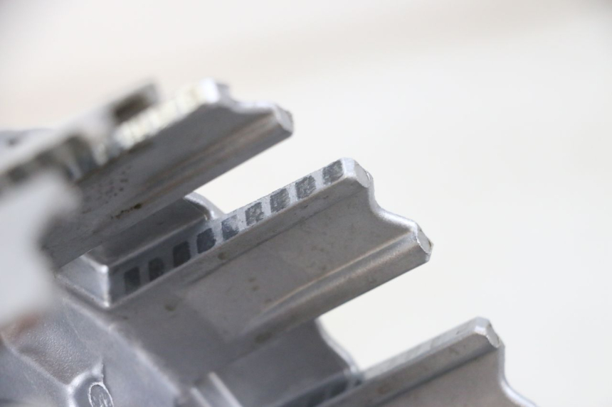 photo de EMBRAGUE YAMAHA TDM ABS 900 (2002 - 2014) - Detalles de los puntos de fijación