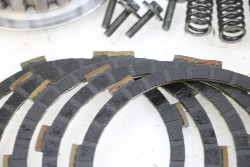 photo de EMBRAGUE YAMAHA TTR 125 (2000 - 2020) - Inspección visual detallada