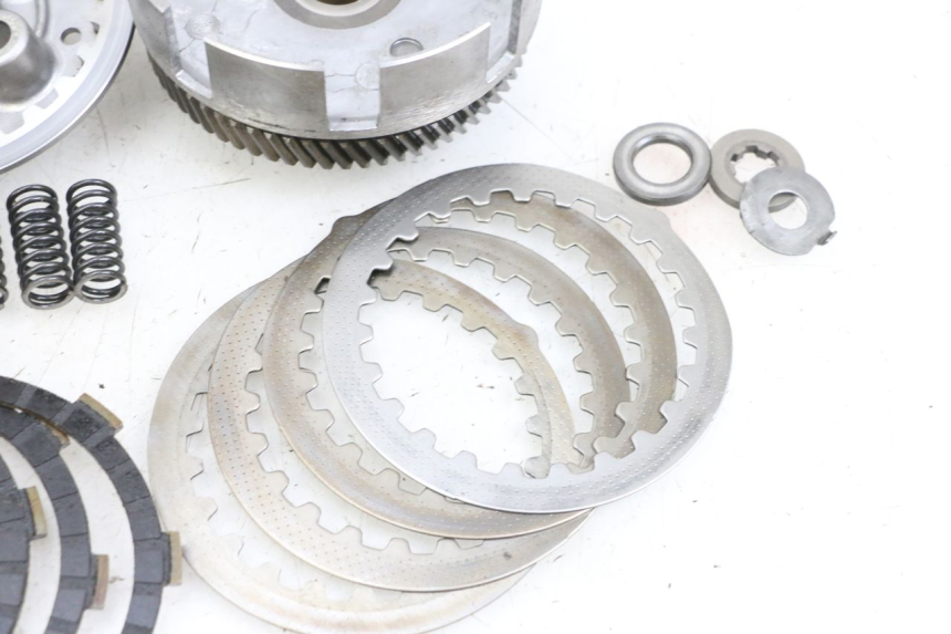 photo de EMBRAGUE YAMAHA TTR 125 (2000 - 2020) - Enfoque en la estructura