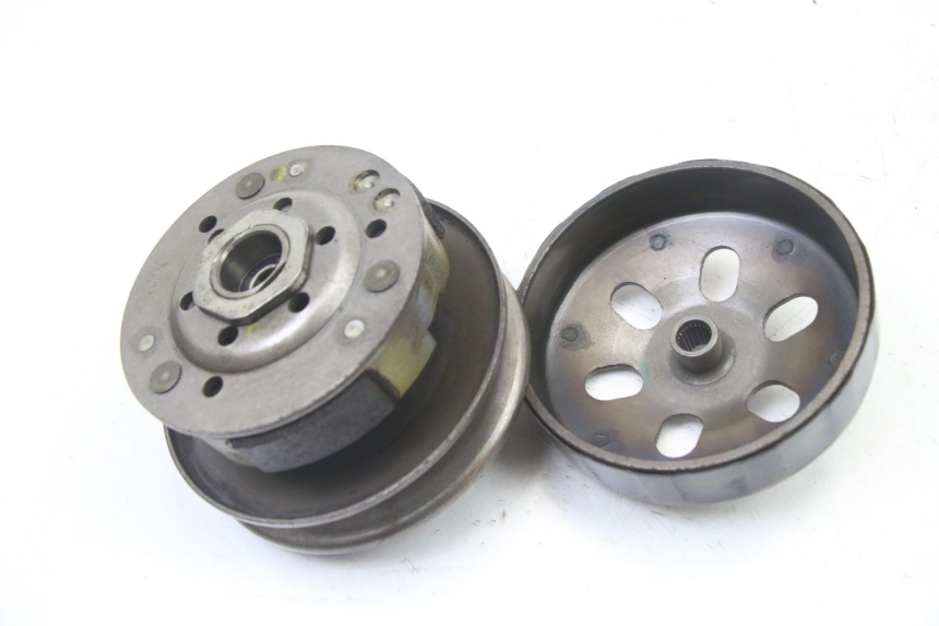 photo de EMBRAGUE PEUGEOT TWEET PRO CARGO 50 (2018 - 2020) - Detalle de la pieza