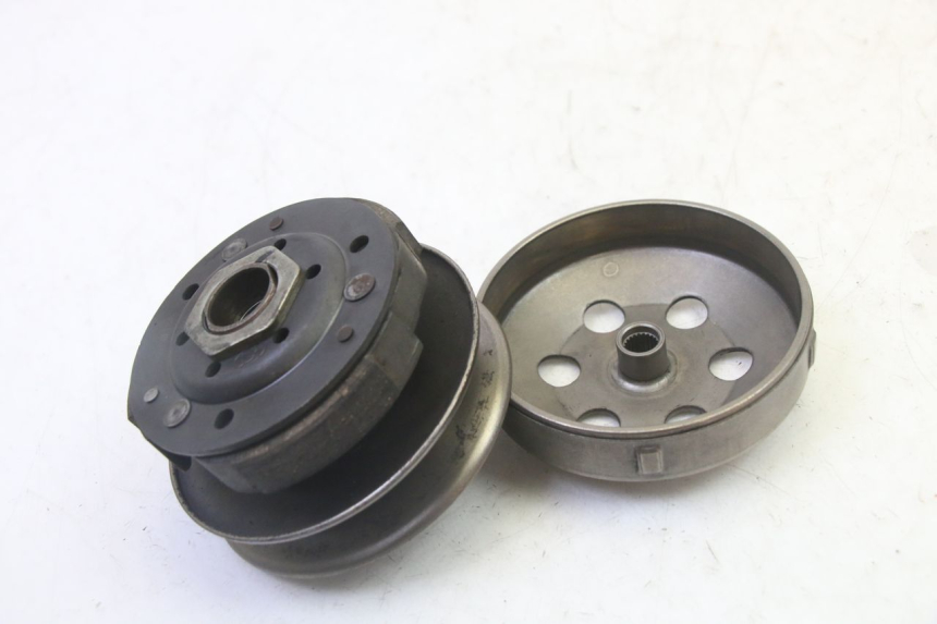 photo de EMBRAGUE GTS VICI 4T 50 (2020 - 2025)