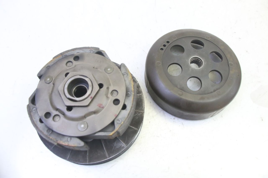 photo de EMBRAGUE YAMAHA X-MAX XMAX 250 (2006 - 2009)