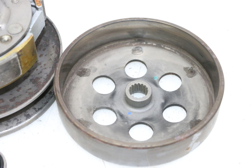 photo de EMBRAGUE YAMAHA X-MAX XMAX 125 (2010 - 2013) - Estado de la superficie y material