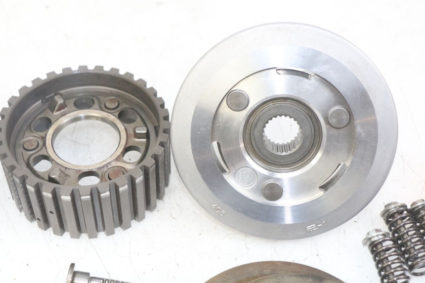 photo de EMBRAGUE YAMAHA YZF R1 1000 (2007 - 2008)