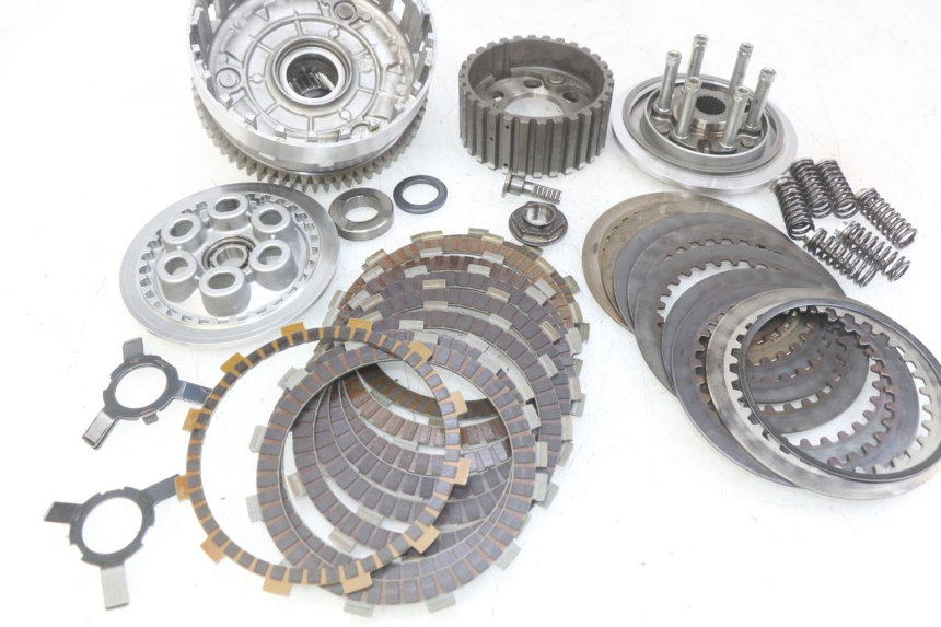 photo de EMBRAGUE YAMAHA YZF R1 1000 (2007 - 2008)