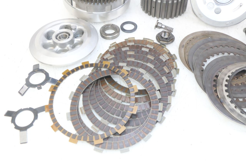 photo de EMBRAGUE YAMAHA YZF R1 1000 (2007 - 2008)