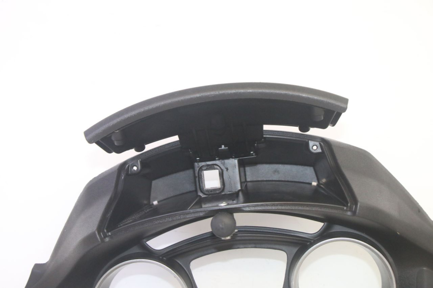 photo de CARENADO VELOCIMETRO PIAGGIO MP3 HPE 350 (2018 - 2020) - Otra perspectiva