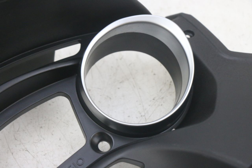 photo de CARENADO VELOCIMETRO PIAGGIO MP3 HPE 300 (2019 - 2026) - Otra perspectiva