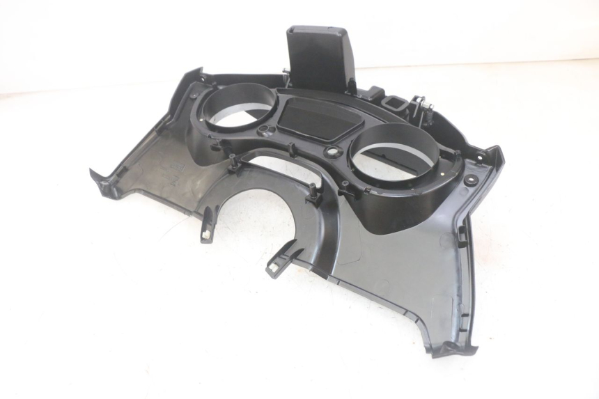 photo de CARENADO VELOCIMETRO PIAGGIO MP3 HPE 300 (2019 - 2026) - Detalles de los puntos de fijación