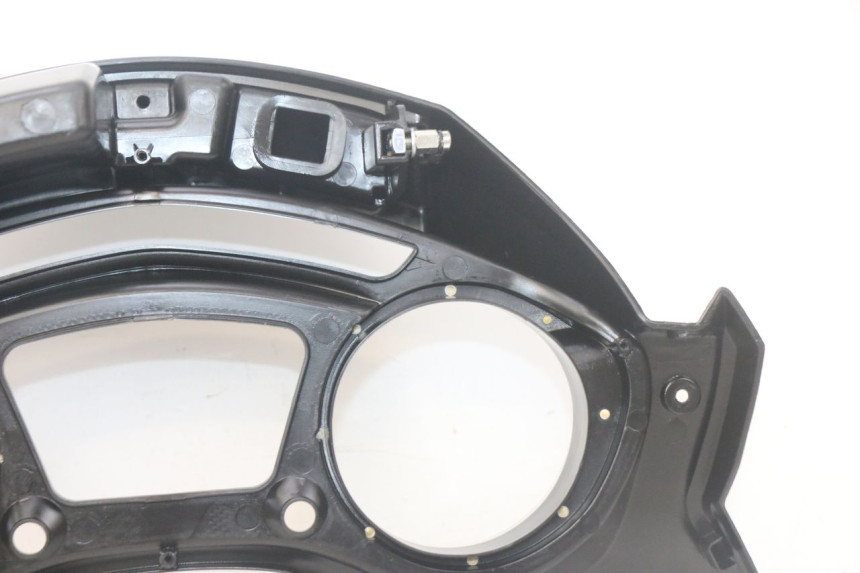 photo de CARENADO VELOCIMETRO PIAGGIO MP3 HPE 300 (2019 - 2026) - Recambio usado revisado