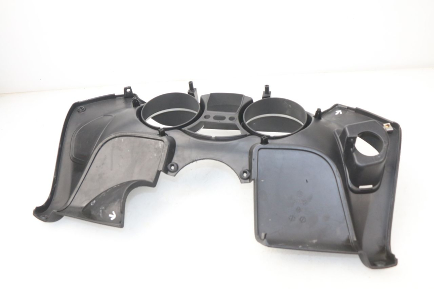 photo de ENTOURAGE CUENTA KILÓMETROS PIAGGIO MP3 LT 400 (2007 - 2012)