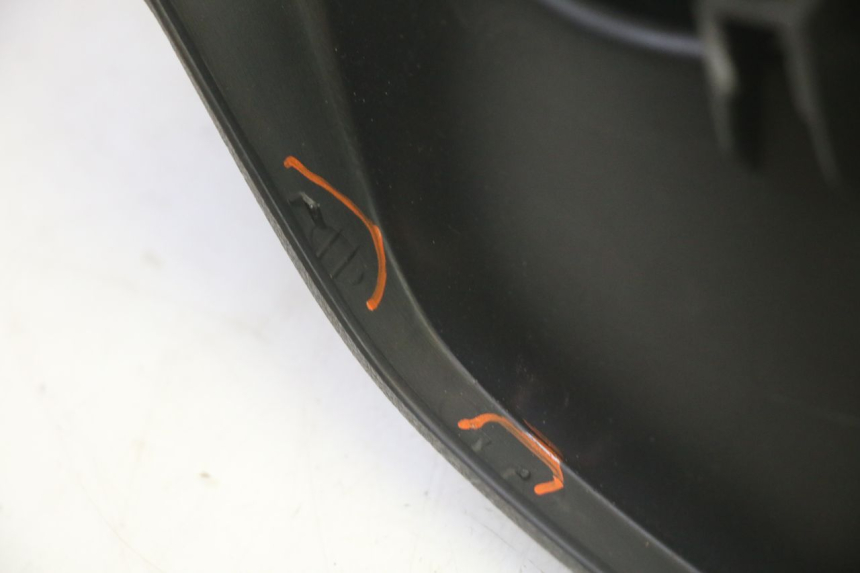 photo de CARENADO VELOCIMETRO PIAGGIO MP3 RL 250 (2007 - 2010) - Estado de la superficie y material