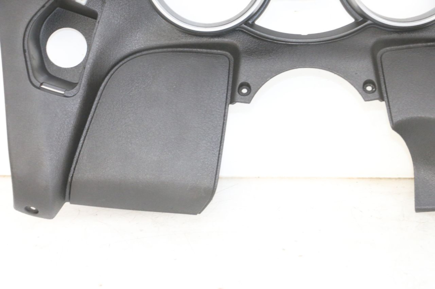 photo de CARENADO VELOCIMETRO PIAGGIO MP3 RL 250 (2007 - 2010) - Características distintivas