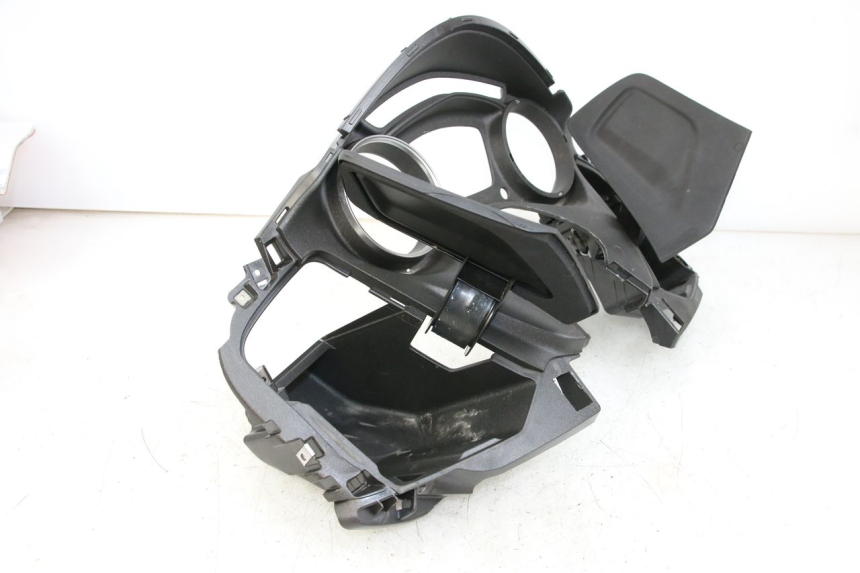 photo de ENTOURAGE CUENTA KILÓMETROS PIAGGIO X10 125 (2012 - 2017)