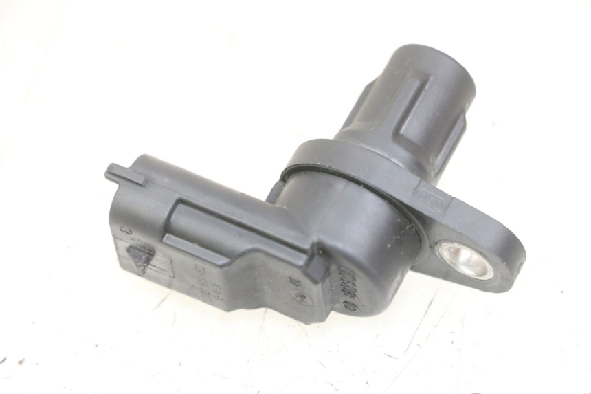 photo de TRANSMISOR DE VELOCÍMETRO PIAGGIO XEVO - X EVO 125 (2007 - 2016) - Otra perspectiva