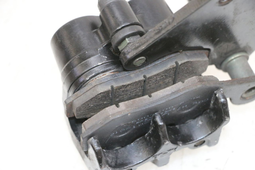 photo de PINZA FRENO TRASERA EFUN PUSA 1 - Primer plano técnico