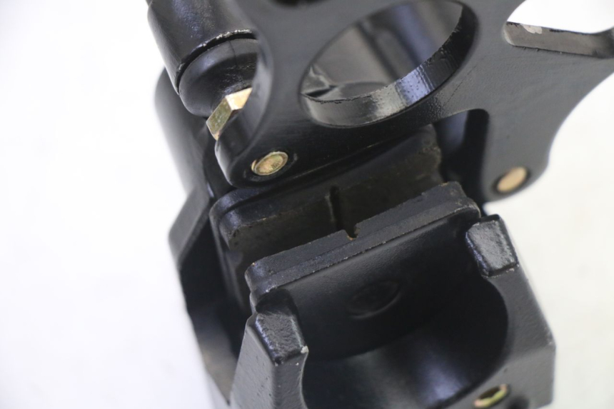 photo de PINZA DE FRENO TRASERA APOLLO RFZ 125