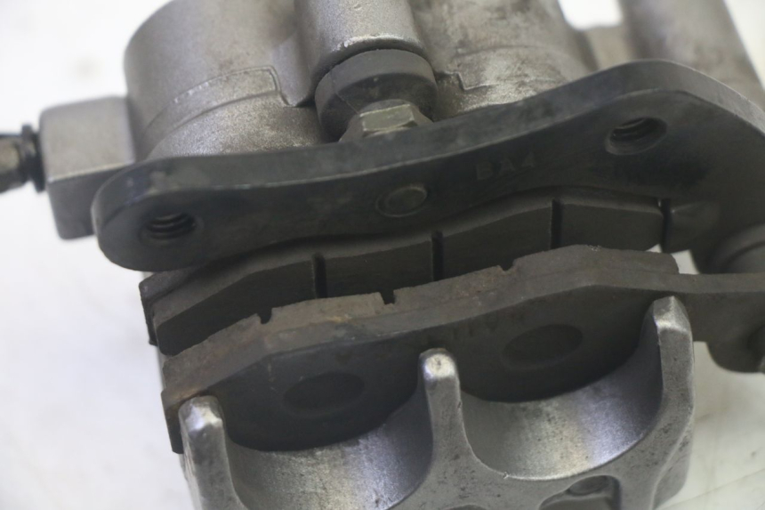 photo de PINZA FRENO TRASERA DAELIM VJ ROADWIN FI 125 (2008 - 2017) - Detalles de los puntos de fijación