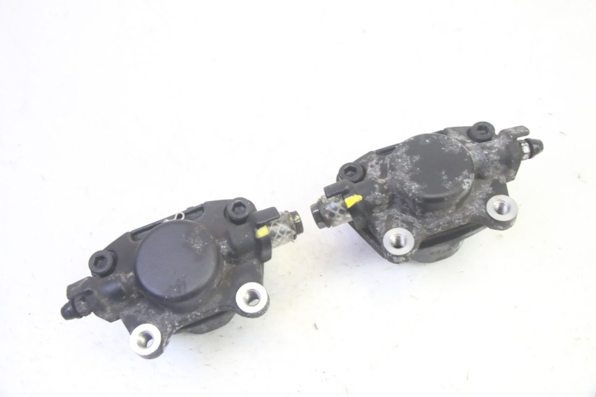 photo de PINZA FRENO DELANTERA PIAGGIO MP3 HPE 350 (2018 - 2020) - Primer plano técnico