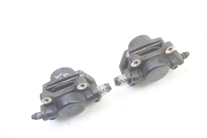 photo de PINZA FRENO DELANTERA PIAGGIO MP3 500 (2016 - 2018) - Detalles de los puntos de fijación