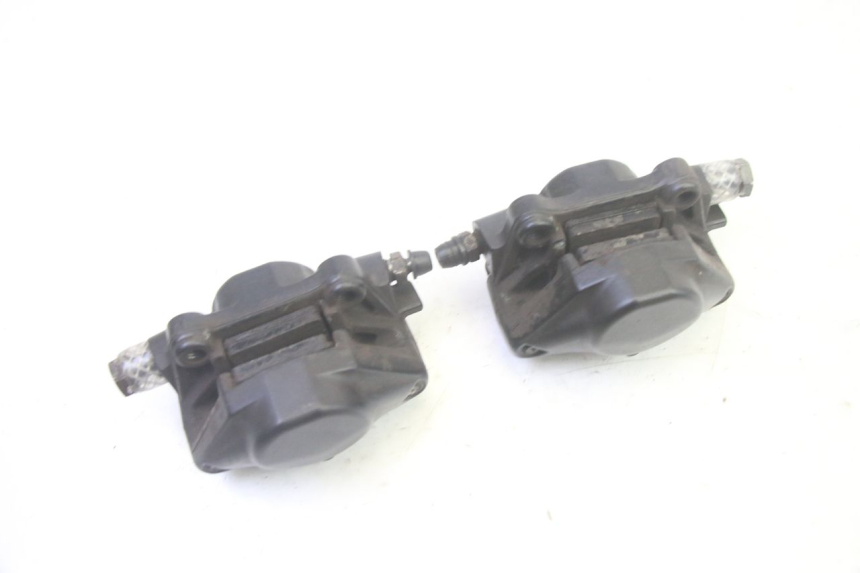 photo de PINZA FRENO DELANTERA PIAGGIO MP3 RL 250 (2007 - 2010) - Detalles de los puntos de fijación