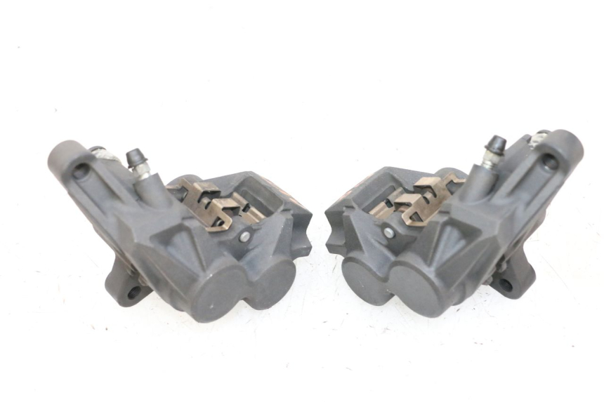 photo de PINZA FRENO DELANTERA YAMAHA MT-07 MT07 ABS 700 (2018 - 2020) - Detalles de los puntos de fijación