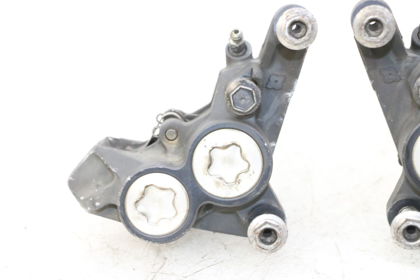 photo de PINZA DE FRENO DELANTERA YAMAHA TDM ABS 900 (2002 - 2014)