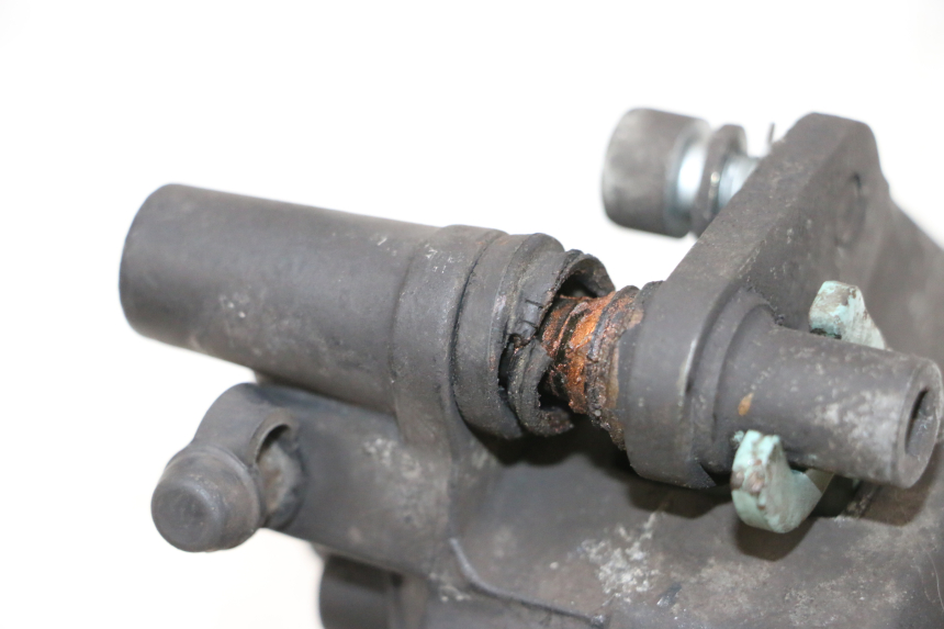 photo de PINZA DE FRENO DELANTERA PIAGGIO X8 125 (2004 - 2007) - Detalles de los puntos de fijación