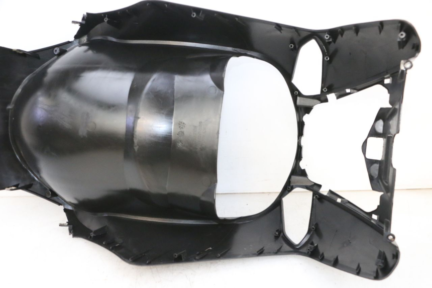 photo de CARENADO FRONTAL KYMCO AGILITY CITY 4T 50 (2008 - 2016) - Primer plano técnico