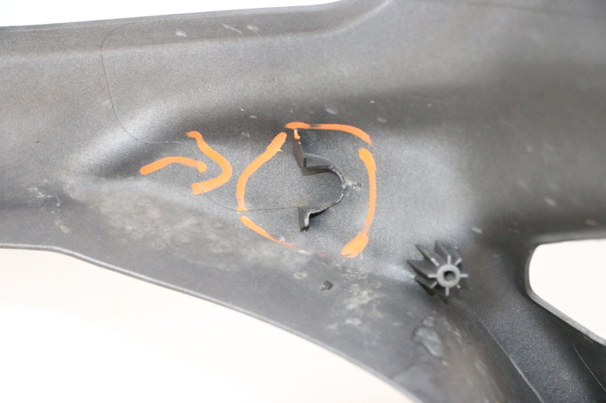 photo de CARENADO FRONTAL SUZUKI BURGMAN 650 (2013 - 2020)