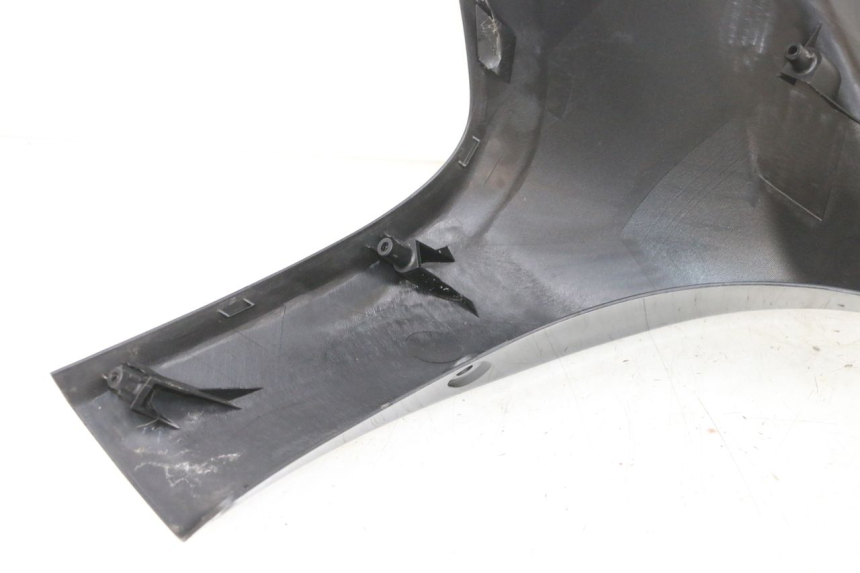 photo de FRENTE. SUZUKI BURGMAN 125 (2007 - 2014) - Detalles de los puntos de fijación