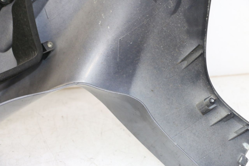 photo de CARENADO FRONTAL KYMCO GRAND DINK 125 (2008 - 2014) - Primer plano de alta resolución