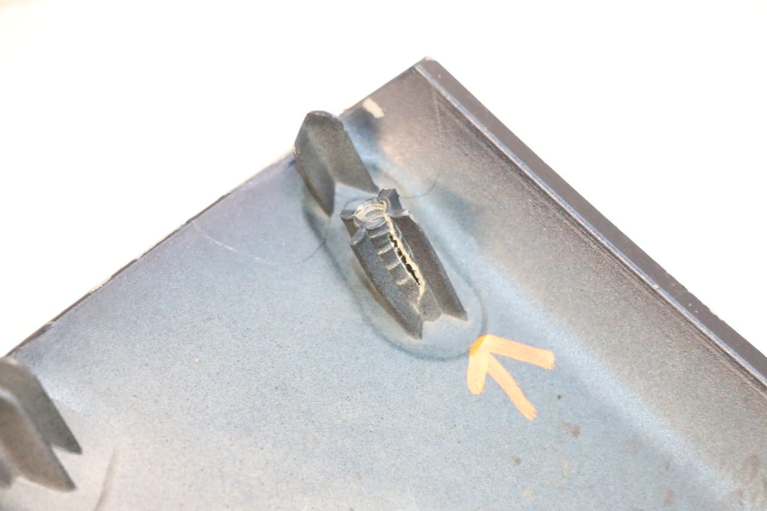 photo de CARENADO FRONTAL BAJO PIAGGIO MP3 RL 250 (2007 - 2010) - Otra vista del artículo