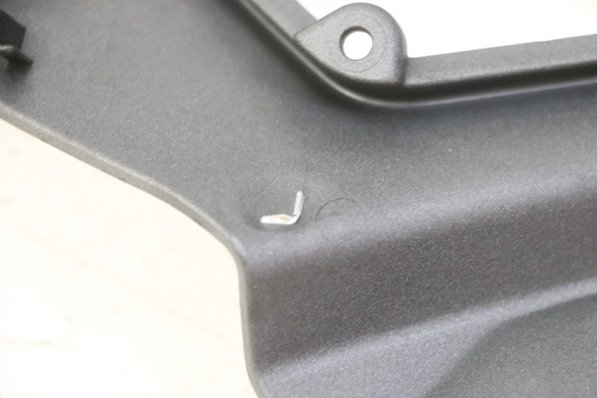 photo de CARENADO FRONTAL BAJO PIAGGIO MP3 500 (2014 - 2016)