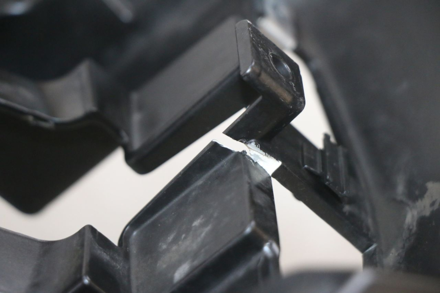 photo de CARENADO FRONTAL PIAGGIO MP3 HPE 300 (2019 - 2026) - Zoom calidad de ocasión