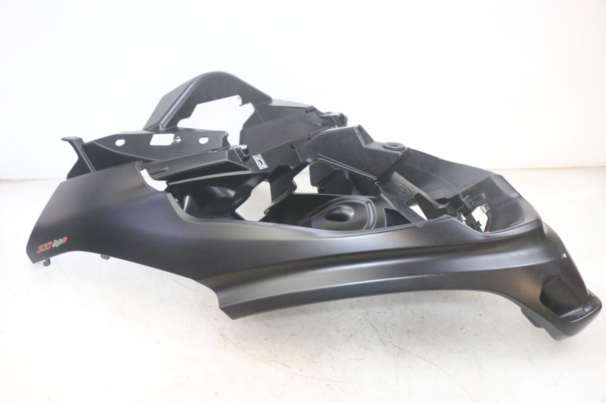 photo de CARENADO FRONTAL PIAGGIO MP3 HPE 300 (2019 - 2026) - Perfil de la pieza de repuesto