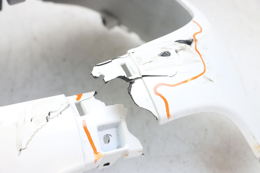 photo de CARENADO FRONTAL YAMAHA NEO'S CORE 1 (2022 - 2026) - Zoom estado de uso