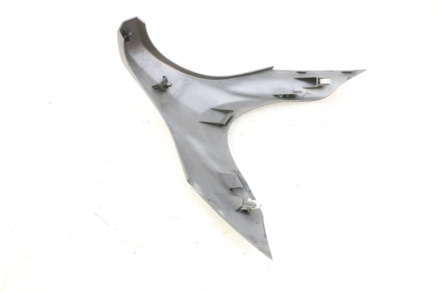 photo de CARCASA DELANTERA SUPERIOR SUZUKI BURGMAN 650 (2013 - 2020)