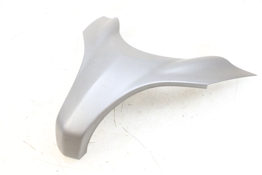 photo de CARCASA DELANTERA SUPERIOR SUZUKI BURGMAN 650 (2013 - 2020)