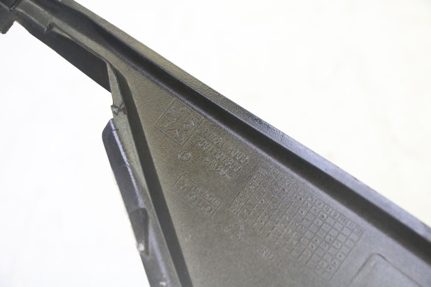 photo de CARENADO FRONTAL SUPERIOR PEUGEOT CITYSTAR 50 (2013 - 2017)