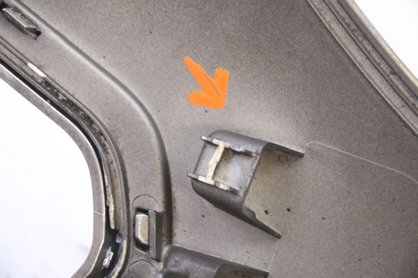 photo de CARENADO FRONTAL SUPERIOR PEUGEOT SATELIS 125 (2013 - 2018)