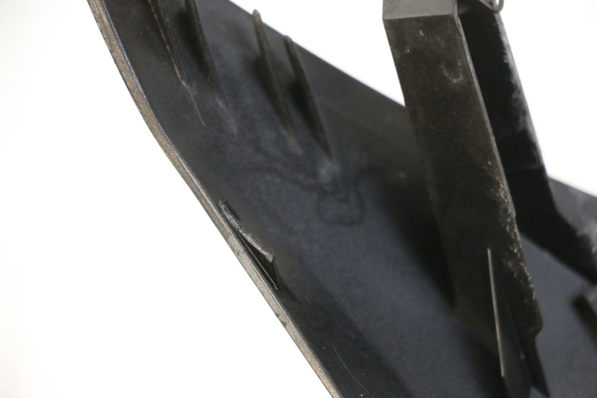 photo de CARENADO FRONTAL SUPERIOR SUZUKI BURGMAN 125 (2015 - 2017)