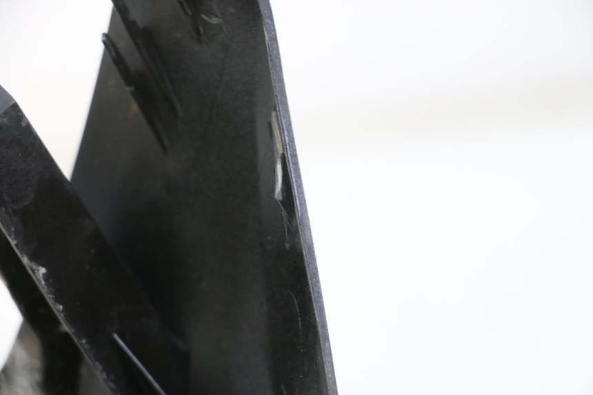 photo de CARENADO FRONTAL SUPERIOR SUZUKI BURGMAN 125 (2015 - 2017)