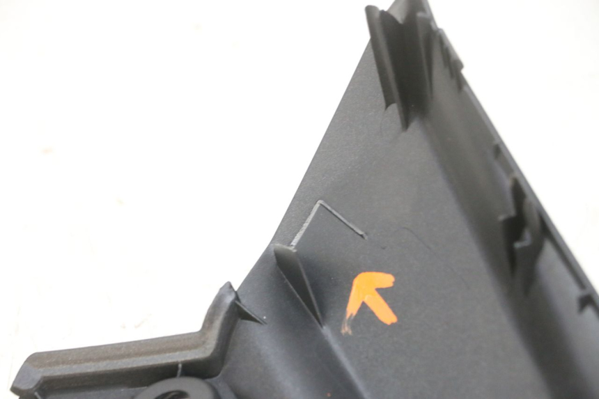 photo de CARENADO FRONTAL SUPERIOR YAMAHA TRICITY 300 (2020 - 2024) - Otra perspectiva