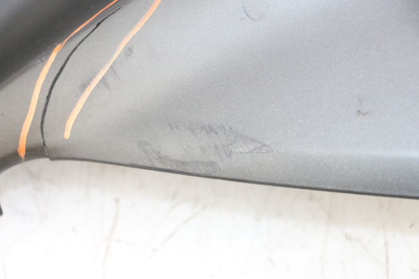 photo de CARENADO FRONTAL SUPERIOR YAMAHA XMAX X-MAX 125 (2021 - 2025)