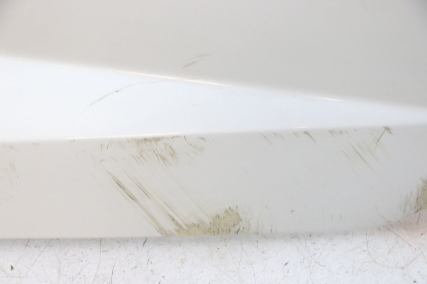 photo de CARENADO FRONTAL YAMAHA X-MAX XMAX 125 (2010 - 2013) - Primer plano técnico