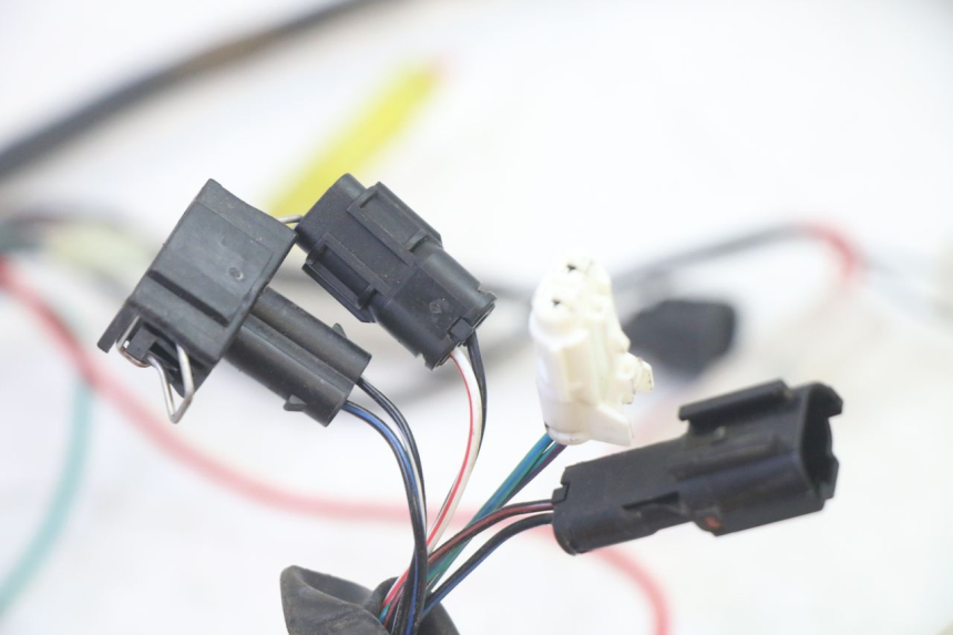 photo de CABLEADO KYMCO AGILITY 4T 50 (2018 - 2022) - Primer plano técnico