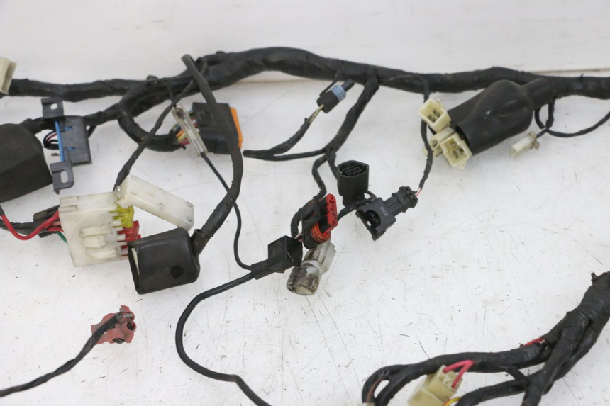photo de CABLEADO KSR CODE 125 (2018 - 2020) - Zoom sobre los componentes