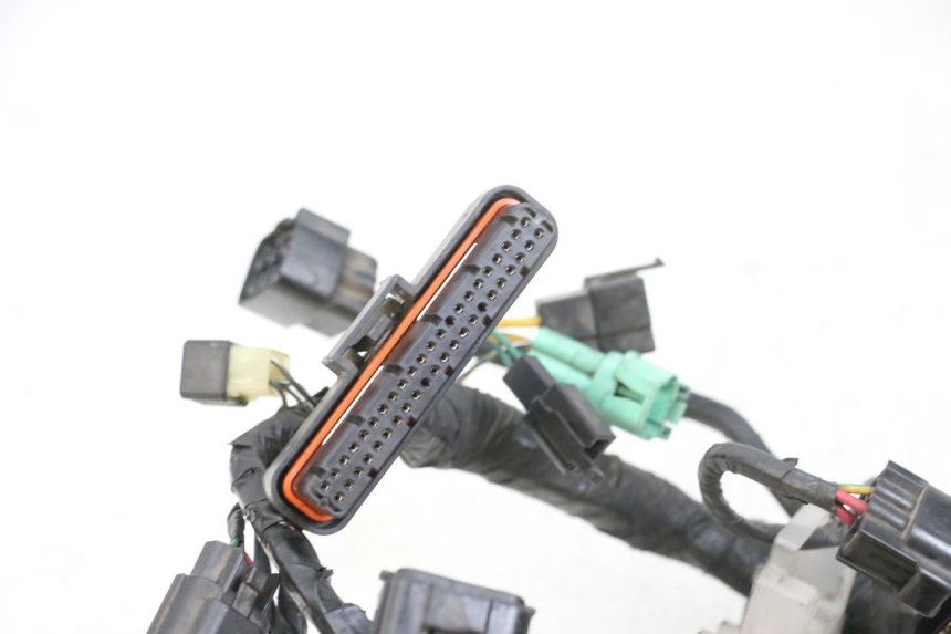 photo de CABLEADO SUZUKI DL V STROM 1000 (2002 - 2007) - Primer plano técnico